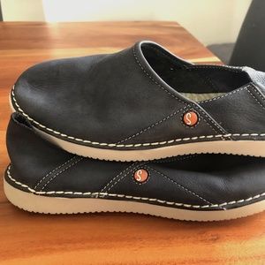 Softino's by Fly London